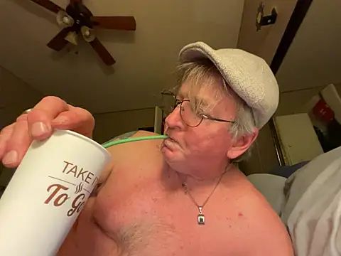 Snapshot of jck1m0t chatting on 02-13-25, 04:00 jck1m0t online show from 02-13-25, 04:00