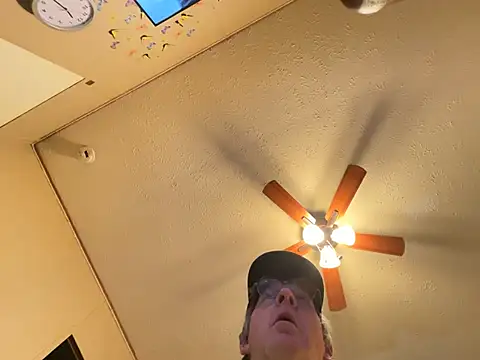 Snapshot of jck1m0t chatting on 02-18-25, 05:31 jck1m0t online show from 02-18-25, 05:31