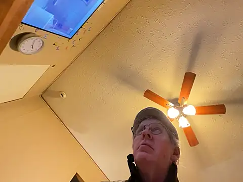 Snapshot of jck1m0t chatting on 02-19-25, 06:44 jck1m0t online show from 02-19-25, 06:44