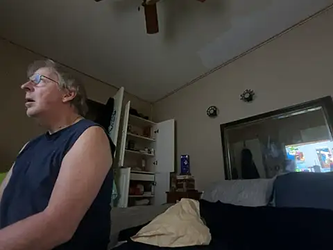 Snapshot of jck1m0t chatting on 03-15-25, 08:21 jck1m0t online show from 03-15-25, 08:21