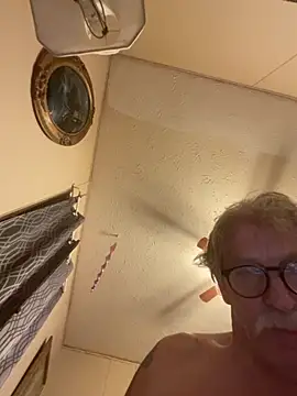 Snapshot of jck1m0t chatting on 09-27-25, 02:49 jck1m0t online show from 09-27-25, 02:49