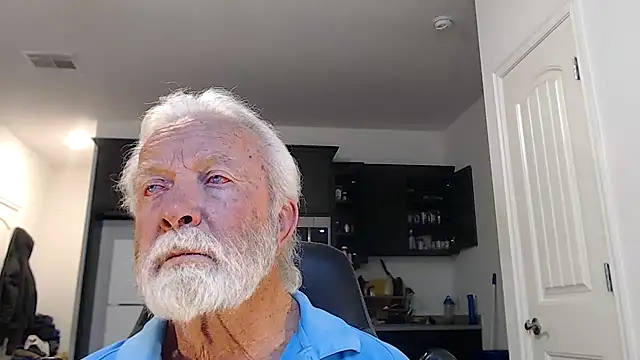 Snapshot of rockpoint69 chatting on 12-18-24, 05:48 rockpoint69 online show from 12-18-24, 05:48