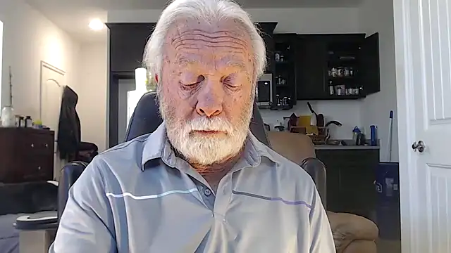 Snapshot of rockpoint69 chatting on 12-20-24, 02:05 rockpoint69 online show from 12-20-24, 02:05