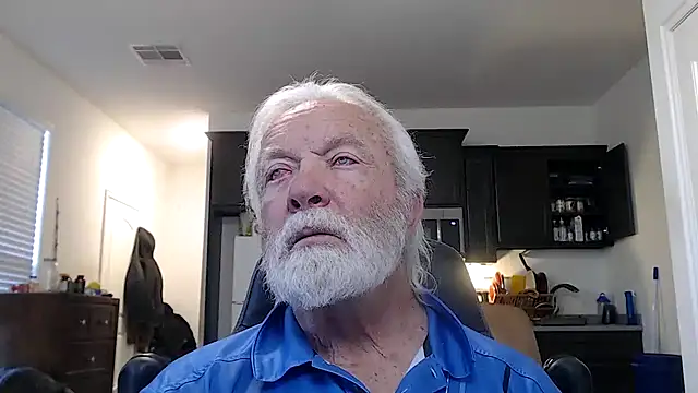 Snapshot of rockpoint69 chatting on 01-06-25, 01:52 rockpoint69 online show from 01-06-25, 01:52