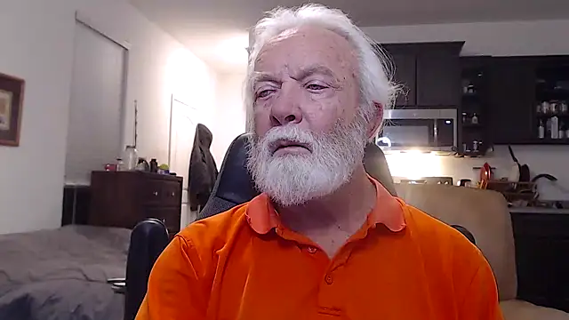 Snapshot of rockpoint69 chatting on 01-26-25, 10:45 rockpoint69 online show from 01-26-25, 10:45