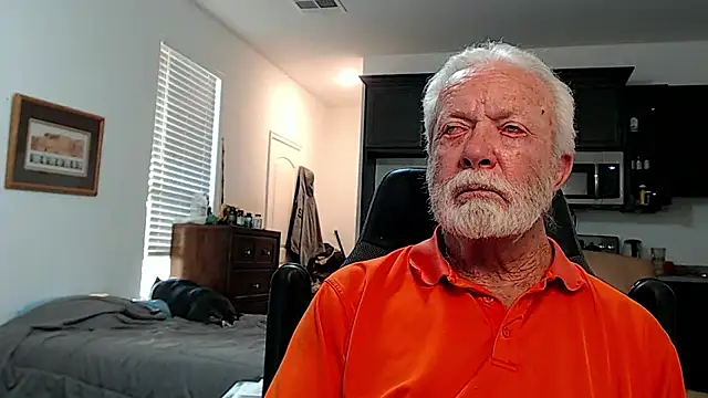 Snapshot of rockpoint69 chatting on 09-25-25, 11:52 rockpoint69 online show from 09-25-25, 11:52