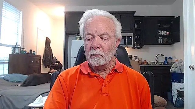 Snapshot of rockpoint69 chatting on 11-08-25, 01:11 rockpoint69 online show from 11-08-25, 01:11