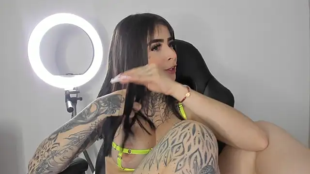 Snapshot of Ally_Snow chatting on 02-27-25, 12:34 Ally Snow online show from 02-27-25, 12:34