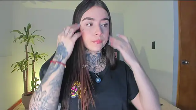 Snapshot of Ally_Snow chatting on 09-21-25, 10:39 Ally Snow online show from 09-21-25, 10:39