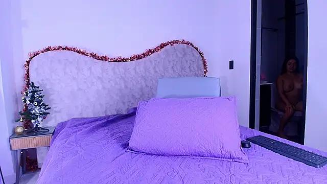 shelsyloreds online show from 12-17-25, 12:00