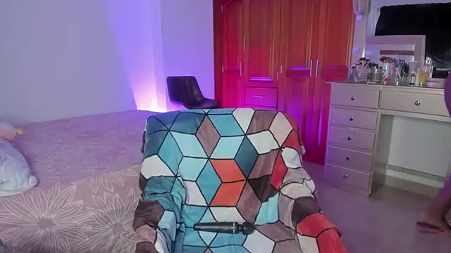 emma rules99 online show from 09-17-25, 05:36