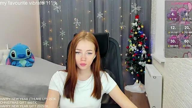 Snapshot of Hot_Mia_ chatting on 01-16-25, 05:55 Hot Mia  online show from 01-16-25, 05:55