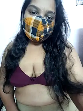 Snapshot of lovely-latha chatting on 01-06-25, 11:29 lovely-latha online show from 01-06-25, 11:29