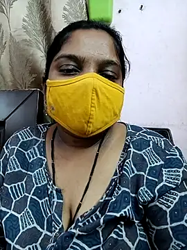 Snapshot of lovely-latha chatting on 03-10-25, 05:29 lovely-latha online show from 03-10-25, 05:29