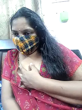 Snapshot of lovely-latha chatting on 10-08-25, 05:27 lovely-latha online show from 10-08-25, 05:27