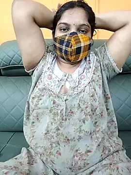 Snapshot of lovely-latha chatting on 10-09-25, 05:38 lovely-latha online show from 10-09-25, 05:38