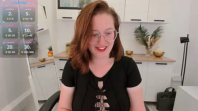 Snapshot of Charmy_Gracy chatting on 06-05-26, 02:01 Charmy Gracy online show from 06-05-26, 02:01