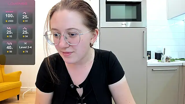 Snapshot of Charmy_Gracy chatting on 06-10-26, 07:02 Charmy Gracy online show from 06-10-26, 07:02