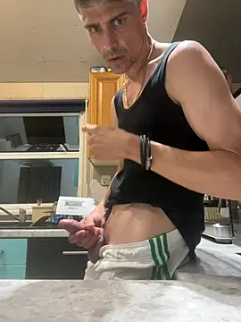 houseofbrats online show from 07-25-26, 03:15