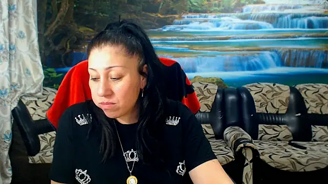 MoistMady online show from 04-14-26, 08:37