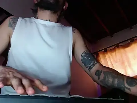 Snapshot of Christian_Stiven1 chatting on 01-10-25, 02:34 Christian Stiven1 online show from 01-10-25, 02:34