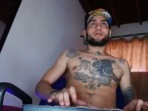 Snapshot of Christian_Stiven1 chatting on 01-16-25, 10:34 Christian Stiven1 online show from 01-16-25, 10:34