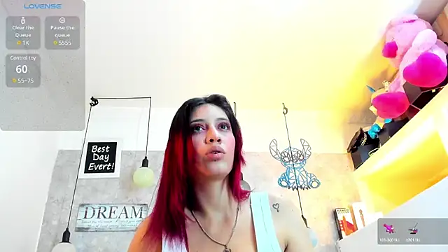 Snapshot of Rebeca_xs chatting on 03-03-25, 07:32 Rebeca xs online show from 03-03-25, 07:32
