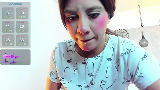 Rebeca xs online show from 12-04-25, 07:50