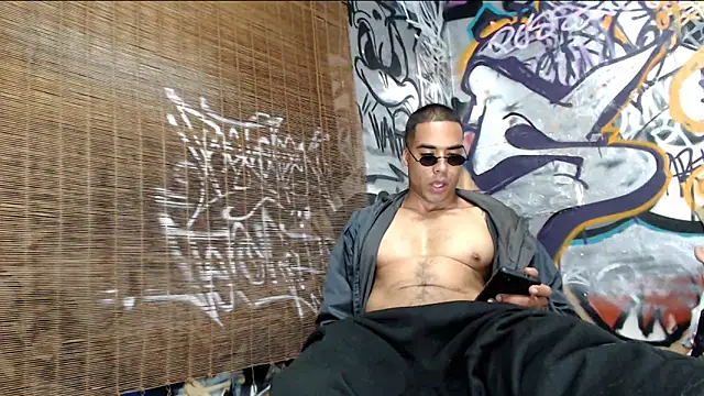 Justin Frank online show from 03-06-25, 01:37