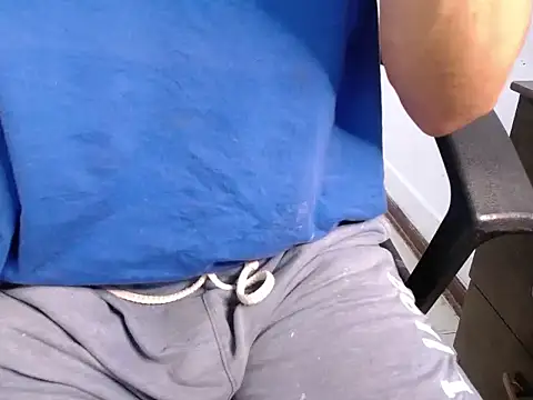 Snapshot of ricksamm chatting on 12-28-24, 05:03 ricksamm online show from 12-28-24, 05:03