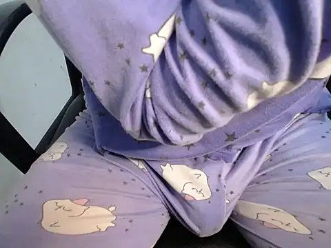 Snapshot of ricksamm chatting on 01-06-25, 03:20 ricksamm online show from 01-06-25, 03:20