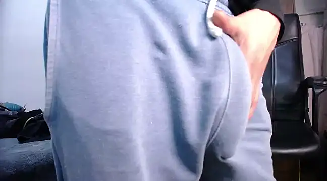 Snapshot of ricksamm chatting on 01-29-25, 12:24 ricksamm online show from 01-29-25, 12:24