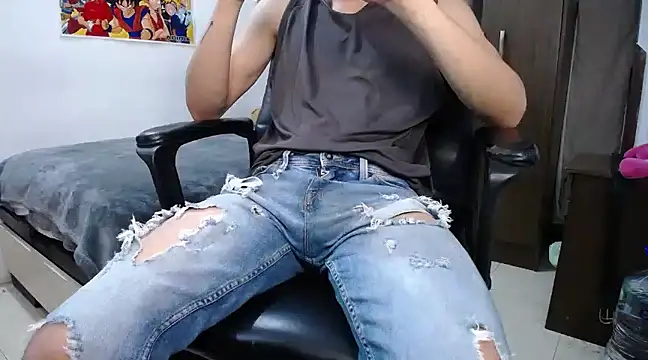 Snapshot of ricksamm chatting on 02-28-25, 01:25 ricksamm online show from 02-28-25, 01:25