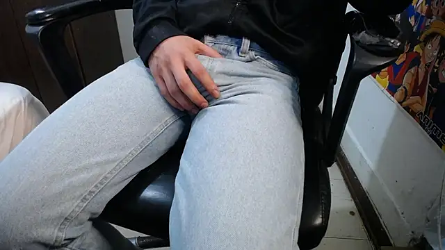 Snapshot of ricksamm chatting on 12-15-25, 12:09 ricksamm online show from 12-15-25, 12:09