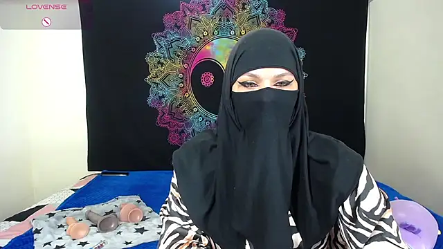 evelyn  salah online show from 10-28-25, 09:13