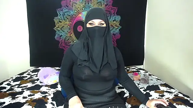 evelyn  salah online show from 11-02-25, 10:12