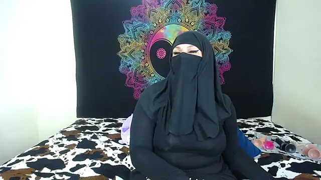 evelyn  salah online show from 11-05-25, 02:00