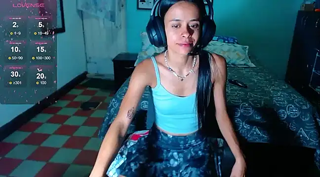 Mia sexy18  online show from 03-08-25, 02:45