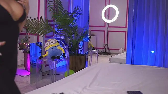 AshleySinn online show from 01-15-25, 07:12