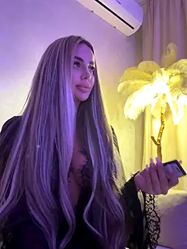 AshleySinn online show from 10-07-25, 08:28