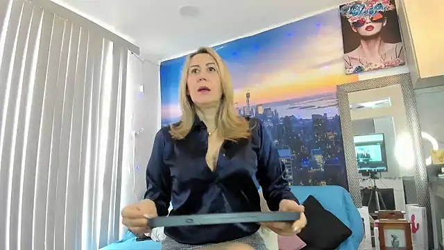 ashleymilf 1 online show from 09-15-25, 04:51