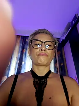 BellaBellaHot online show from 09-13-25, 08:25