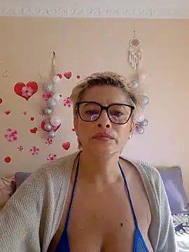 BellaBellaHot online show from 10-21-25, 09:10