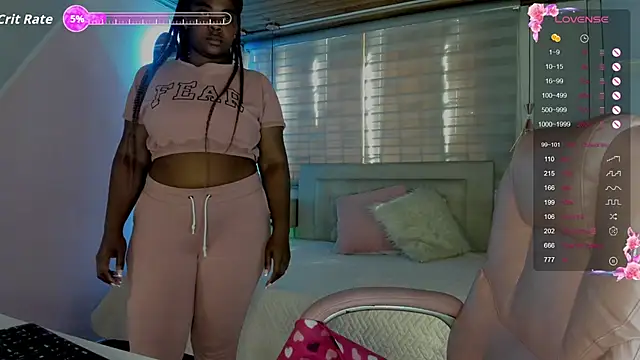 Snapshot of aleja17_xxx chatting on 09-25-25, 07:39 aleja17 xxx online show from 09-25-25, 07:39