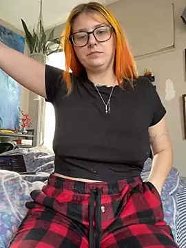 Snapshot of itsbabydashh chatting on 12-19-24, 03:52 itsbabydashh online show from 12-19-24, 03:52