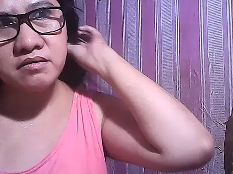 sweetsosie18 online show from 11-06-25, 08:59