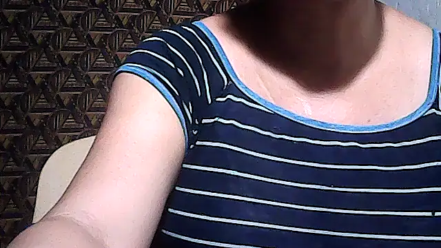 sweetsosie18 online show from 03-26-26, 04:07