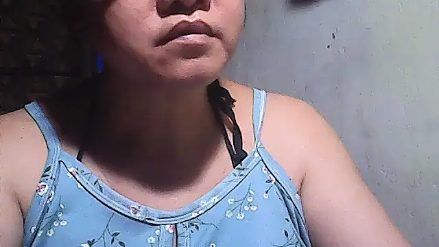 sweetsosie18 online show from 04-18-26, 08:07