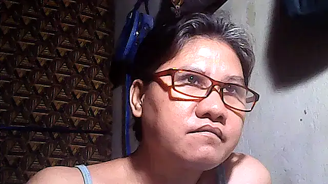 sweetsosie18 online show from 04-20-26, 06:31