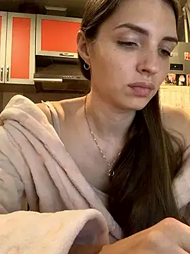 SeducingYoghourt online show from 12-08-24, 04:28